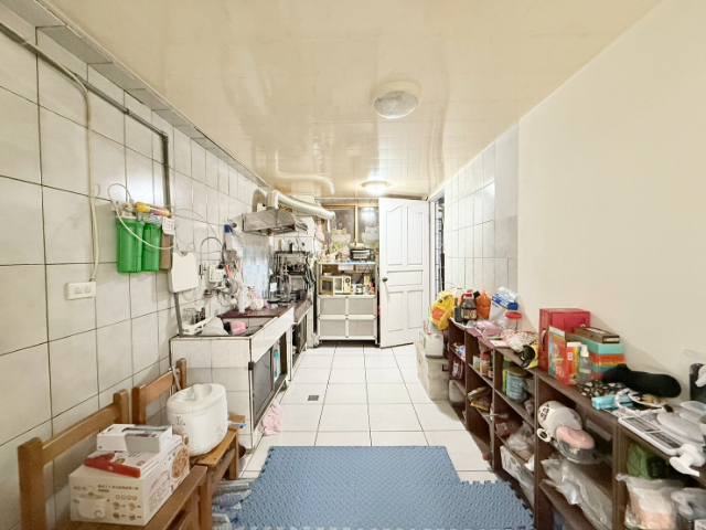 泰山買房賣屋15%低公設稀有電梯大四房,新北市泰山區泰林路二段