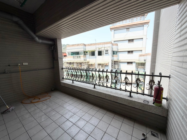 五股買房賣屋幸福低公設幽靜美三房,新北市五股區自強路