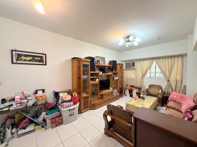 ⭐泰山買房賣屋低公設雙學區方正三房車,新北市泰山區泰林路二段