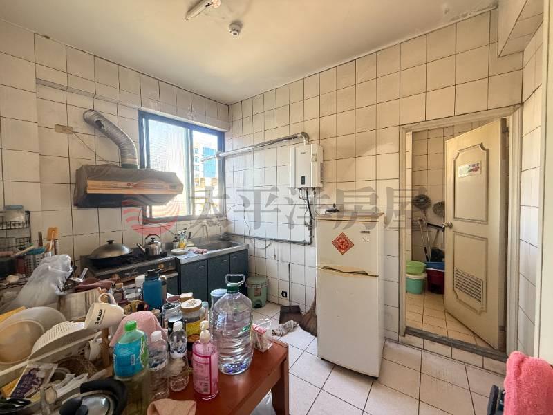 大地坪好使用邊間透天貨梯廠房,新北市五股區四維路