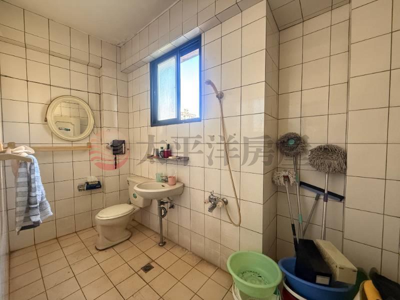 大地坪好使用邊間透天貨梯廠房,新北市五股區四維路