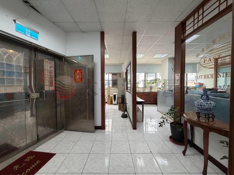 ☀泰山買捷運A6旁科技人企業總部(工業用,新北市泰山區新北大道六段