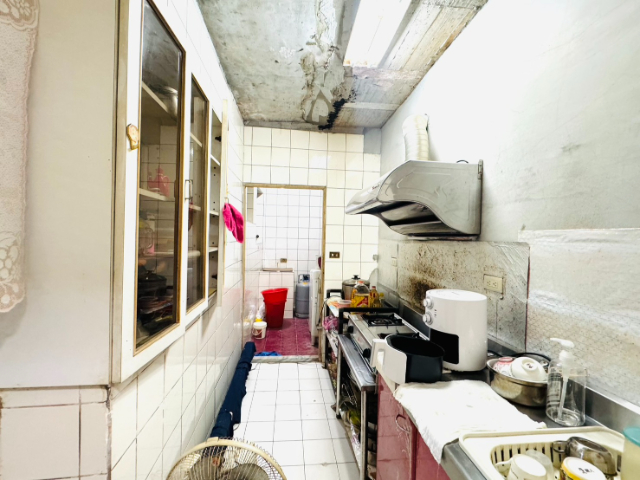 ⭐泰山買房賣屋民安西路壹樓雙層使用空間,新北市新莊區民安西路