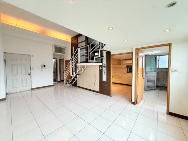 ☀五股買房麗寶建設永久景觀挑高4+1房,新北市五股區登林路