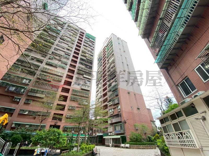 ☀五股買房賣屋稀有電梯高報酬提款機,新北市五股區成泰路一段