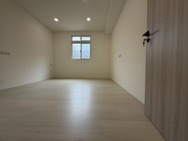 ☀泰山買房賣屋18甲精緻邊間美裝宅,新北市泰山區明志路一段