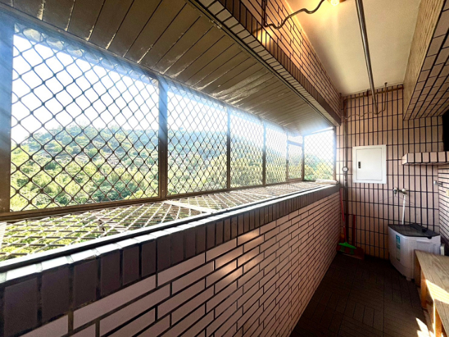 五股買房賣屋低公設景觀四房車,新北市五股區凌雲路一段