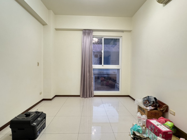 五股買房賣屋稀有好停車築樂邊間透天,新北市五股區御史路