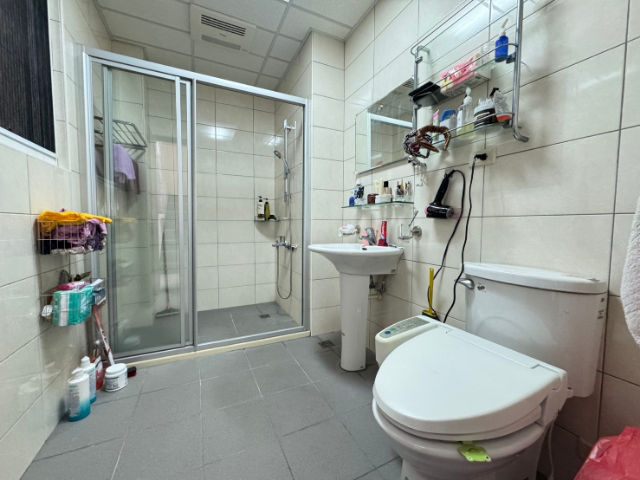 五股買房賣屋稀有好停車築樂邊間透天,新北市五股區御史路