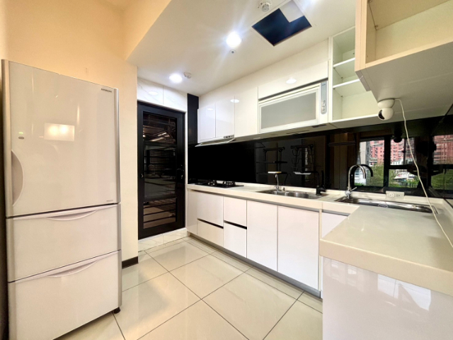 ☀五股買房賣屋SKY1大露臺精裝兩房車,新北市五股區新五路三段