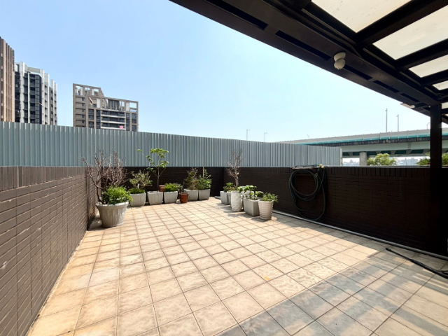 ☀五股買房賣屋SKY1大露臺精裝兩房車,新北市五股區新五路三段