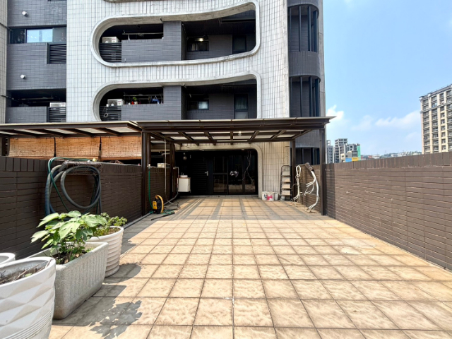 ☀五股買房賣屋SKY1大露臺精裝兩房車,新北市五股區新五路三段