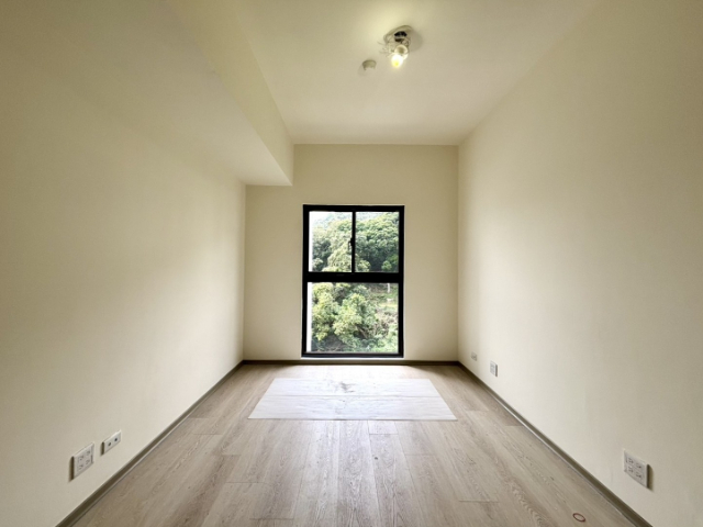 泰山買房賣屋明志天璽．露臺戶採光兩房車,新北市泰山區明志路二段