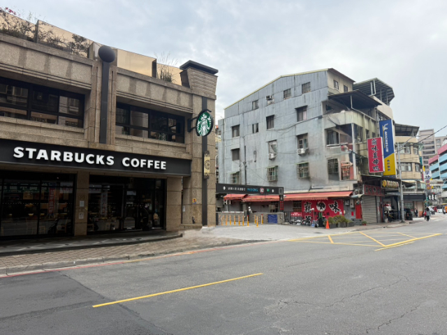 泰山買房賣屋明志天璽．露臺戶採光兩房車,新北市泰山區明志路二段