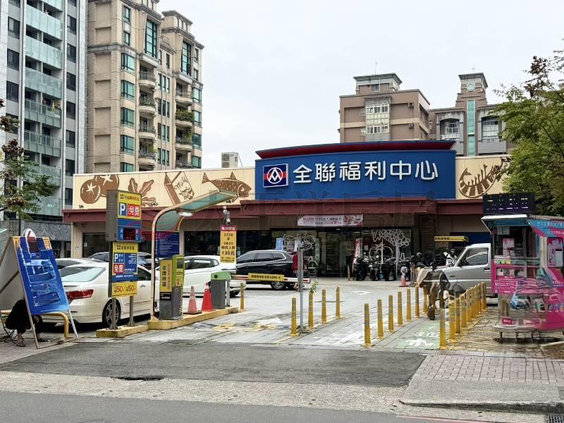 泰山買房賣屋玄泰享生活貴族兩房車,新北市泰山區仁武街