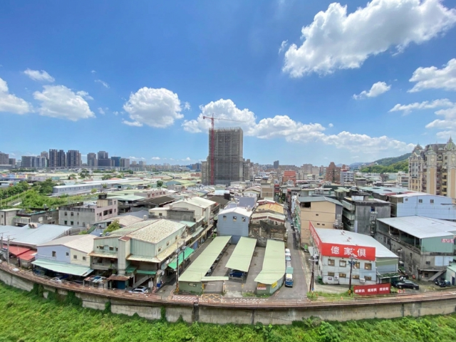 五股買房賣屋絕美天際線大兩房平面車,新北市五股區成泰路一段