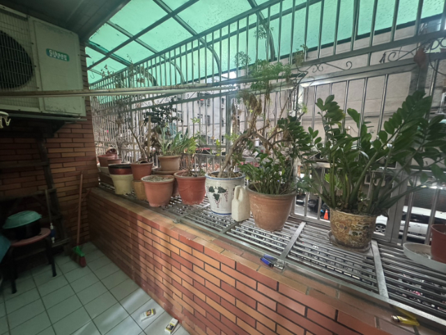泰山買房賣屋18甲唯一低總價四房車,新北市泰山區全興路