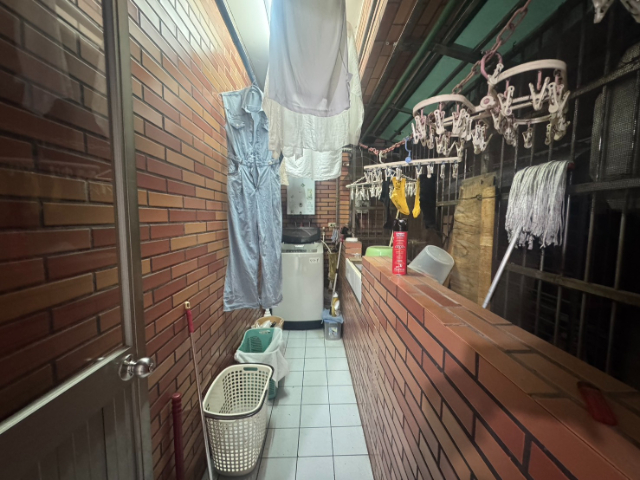 泰山買房賣屋18甲唯一低總價四房車,新北市泰山區全興路