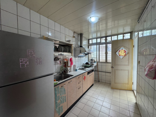 十八甲旁邊間方正天然瓦斯衛浴開窗3樓,新北市泰山區明志路一段