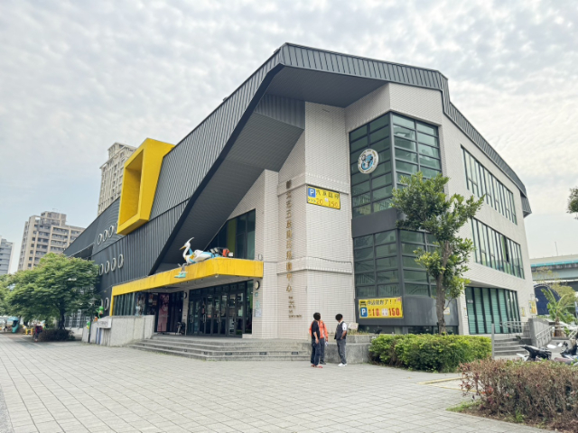 五股買房賣屋運動中心旁次頂樓景觀大三房,新北市五股區成泰路三段