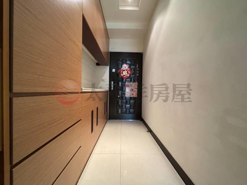 泰山買房賣屋武泰富貴十八甲大三房車,新北市泰山區仁德路