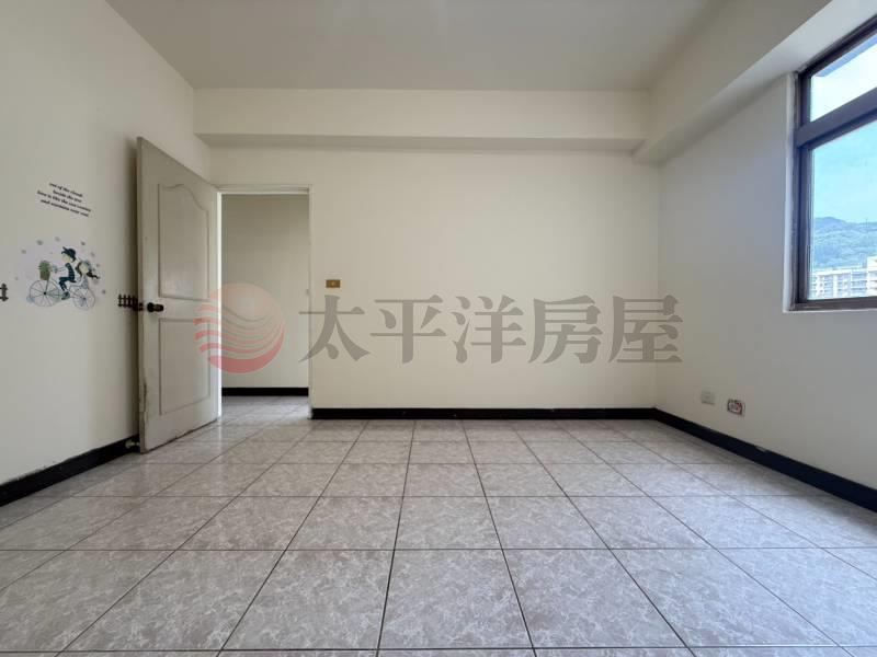 明志天地公園邊間華廈三房,新北市泰山區明志路三段