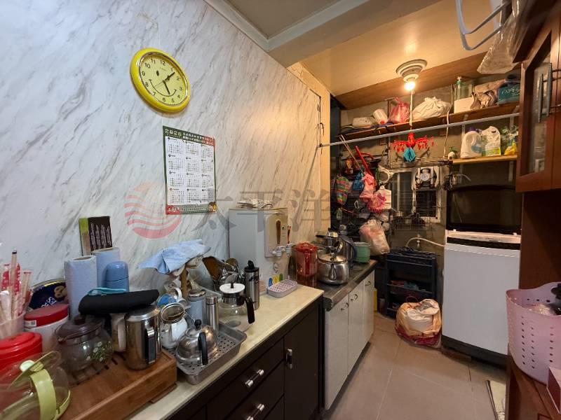 泰山買房賣屋活巷面寬邊間好停車壹樓,新北市五股區西雲路