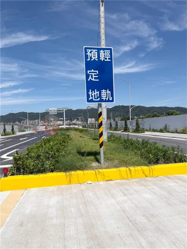 泰山買房賣屋塭仔圳稀有三房雙車位,新北市泰山區信華段五小段