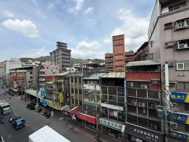 18旁大空間鼎佳佳公寓,新北市泰山區明志路二段