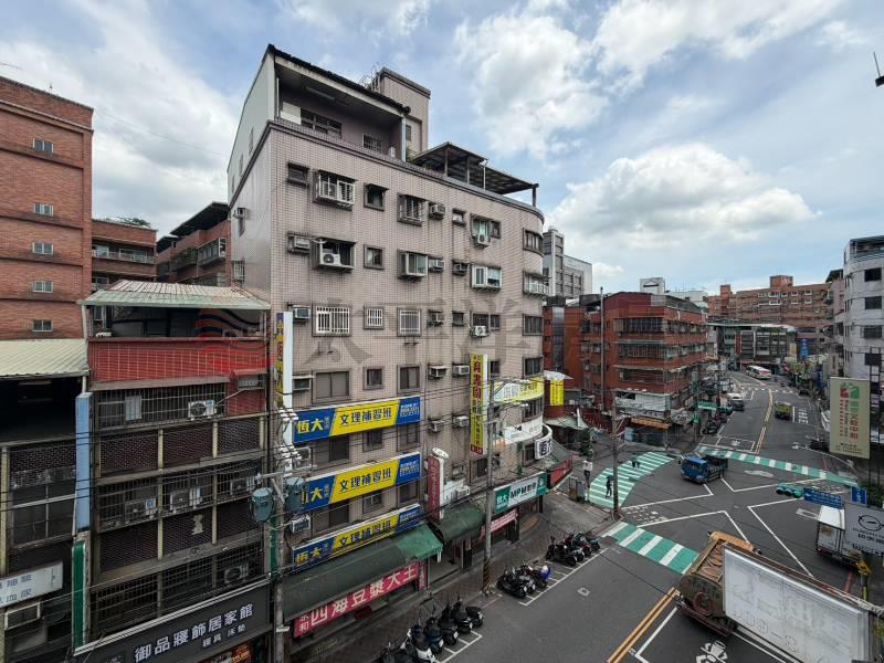 18旁大空間鼎佳佳公寓,新北市泰山區明志路二段