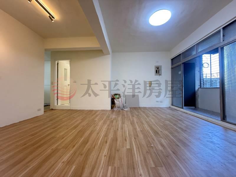雙學區邊間前後陽台三房,新北市泰山區泰林路二段