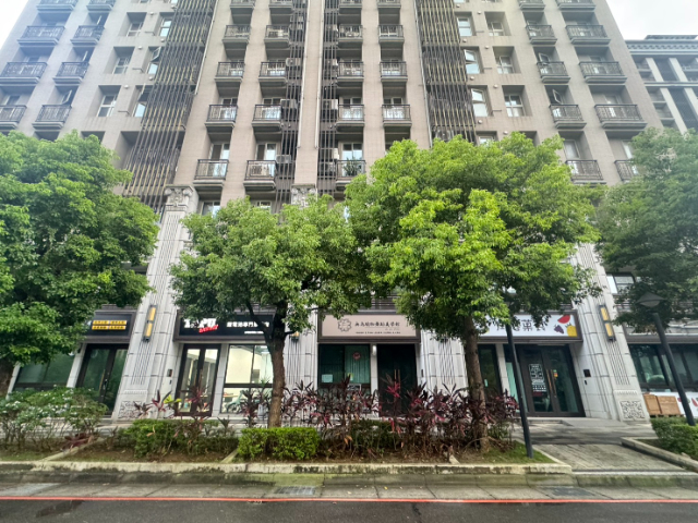 五股買房賣屋伯爵花園金店面,新北市五股區芳洲七路