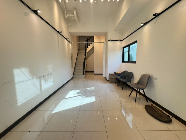 五股買房賣屋神采飛揚金店面,新北市五股區新城六路