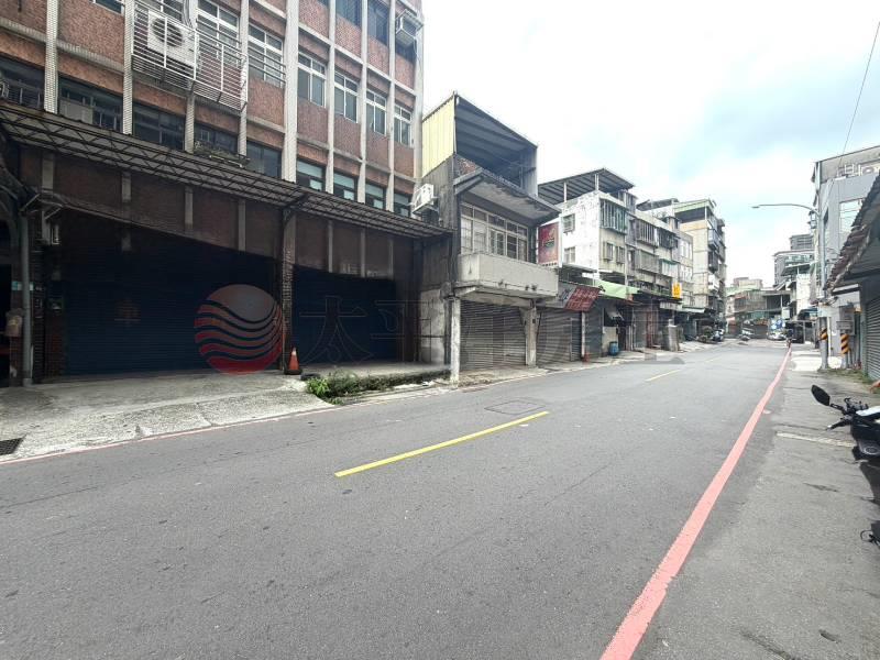 五股國中旁高投報金店王,新北市五股區民義路一段