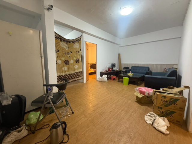泰山買房賣屋好停車1+2金店面,新北市泰山區泰林路二段
