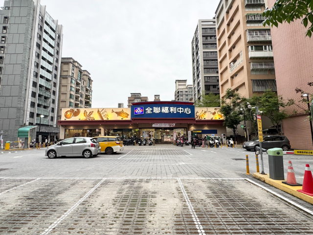十八甲晶華城方正三房車,新北市泰山區全興路