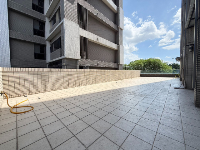 五股買房賣屋全坤邊間兩房車,新北市五股區芳洲路