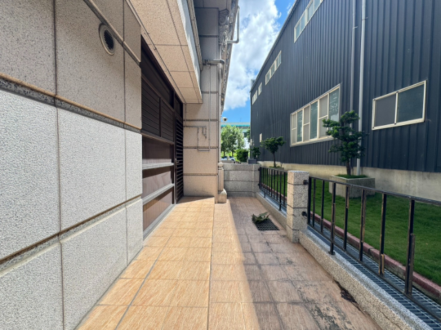 五股買房賣屋重劃區7米面寬金店面,新北市五股區芳洲八路