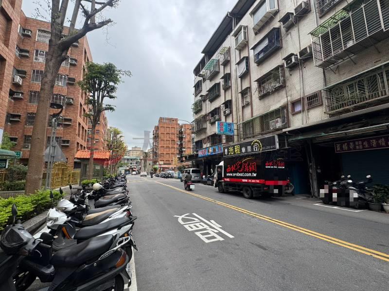 五股買房賣屋學府好入手大套房,新北市五股區水碓路