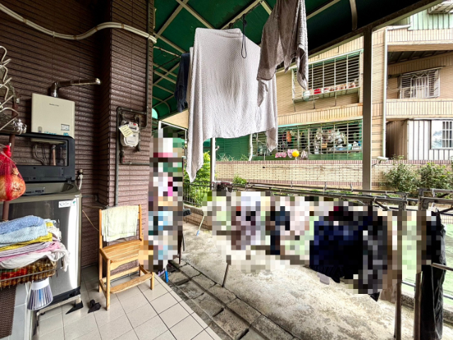 五股買房賣屋挑高3米7低公設三房車,新北市五股區御史路