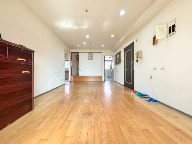 泰山買房賣屋高樓美景邊間三房,新北市泰山區泰林路二段