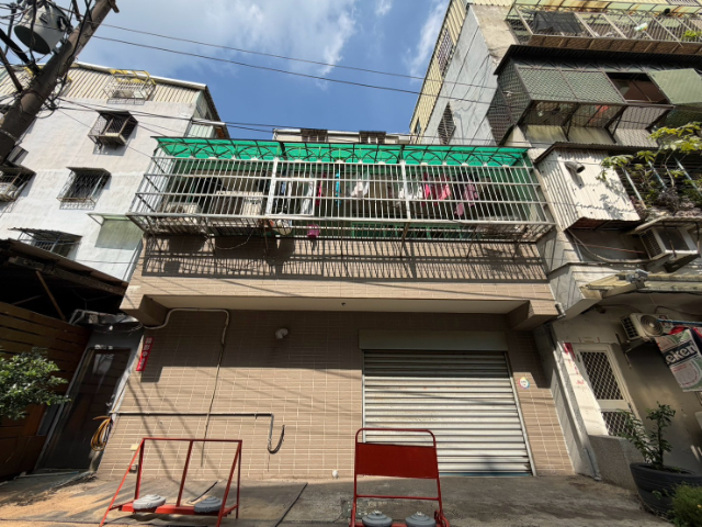 泰山買房賣屋星巴克.1樓店面.典藏釋出,新北市泰山區民權街