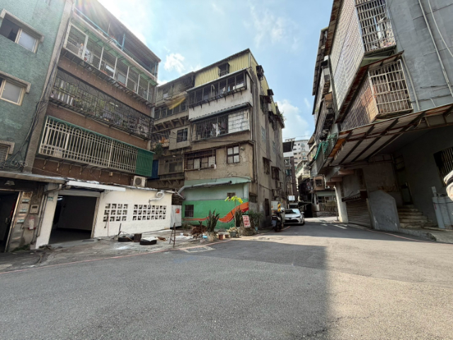 星巴克.公寓2樓.珍藏釋出,新北市泰山區民權街