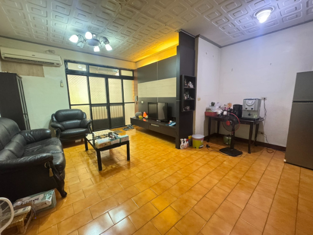 五股買房賣屋溫馨方正三房二樓美寓,新北市五股區成泰路三段