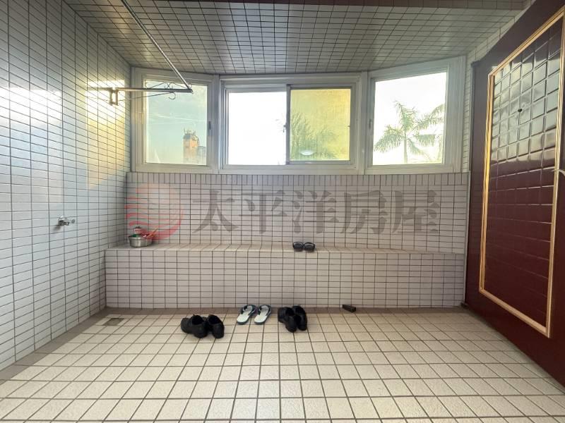 泰山買房賣屋輔大金庫頂3房,新北市泰山區明志路三段