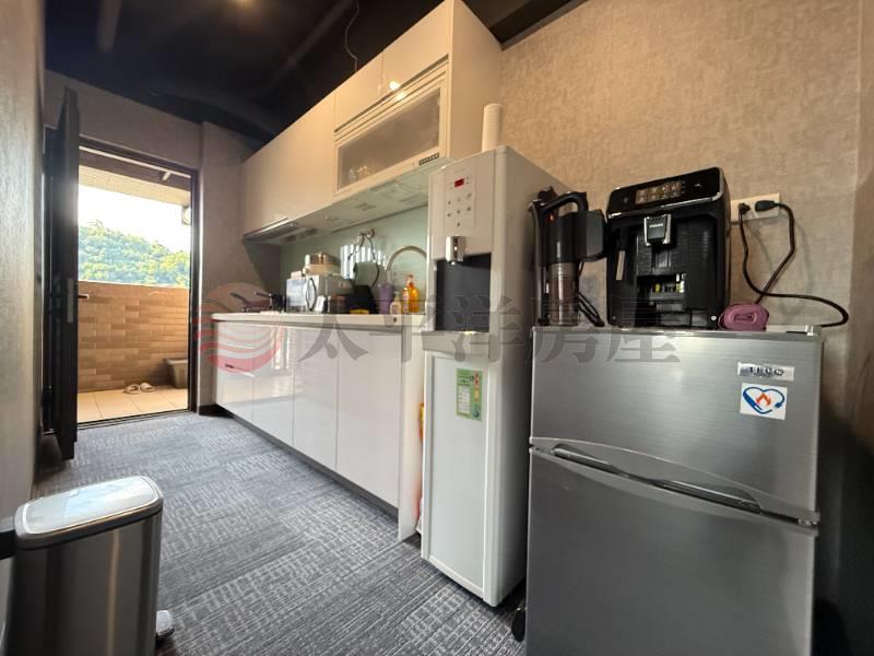 五股買房賣屋景漾邊間明亮景觀美宅,新北市五股區成泰路三段