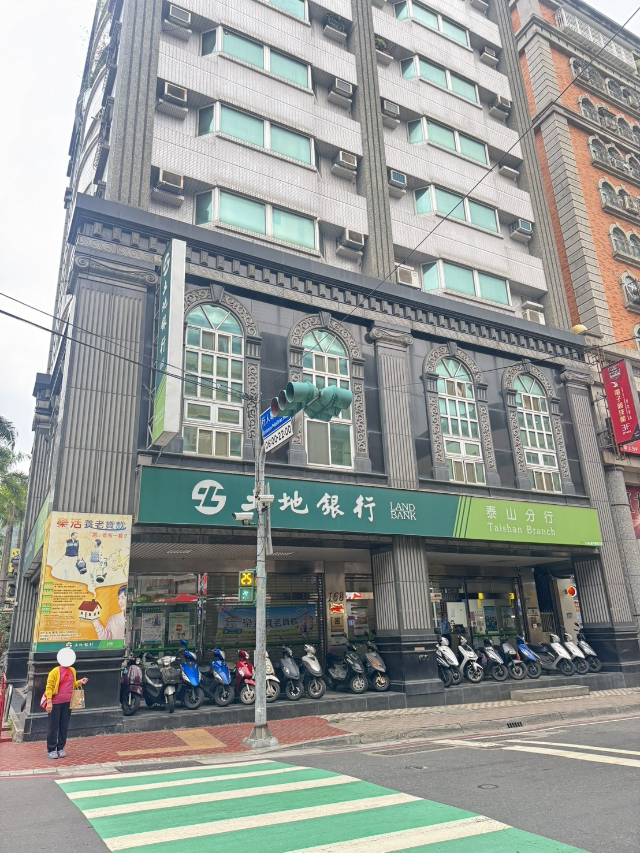 泰山買房賣屋美福堡置產首選套房,新北市泰山區明志路三段