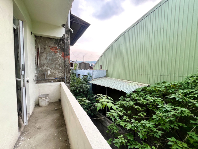 五股買房賣屋路邊全新整理美透天,新北市五股區成泰路三段
